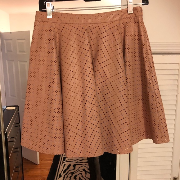 Anthropologie Dresses & Skirts - Anthropologie Vegan Leather Skirt sz 8 muted Pink Anthropologie Dresses & Skirts - Anthropologie Vegan Leather Skirt sz 8 muted Pink